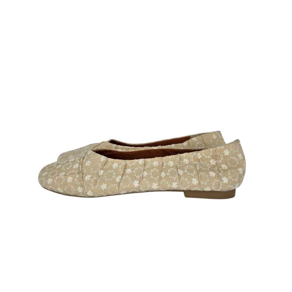 Korks - Ease Palmer Ballet Flats Beige Eyelet Fabric Squared Toe Women's Size 9M